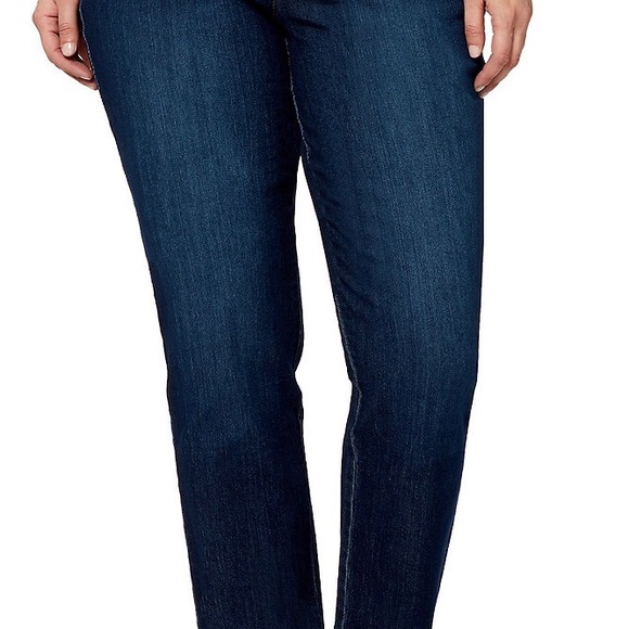 Gloria Vanderbilt's Amanda # 1 Selling Women's Blue Jean Host Pick - Picture 7 of 14